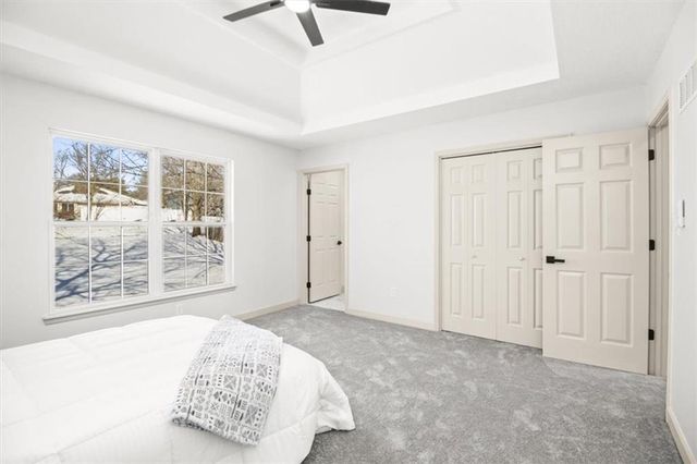 209 NE Chateau Drive, Blue Springs, MO 64014