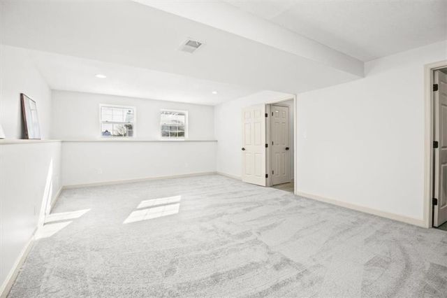 209 NE Chateau Drive, Blue Springs, MO 64014