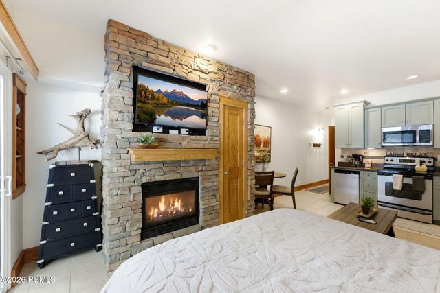 2305 Sidewinder Drive 911, Park City, UT 84060