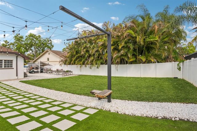 1671 SPARKLING COURT, Dunedin, FL 34698