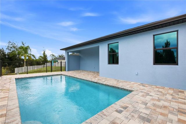 3518 NE 21st PL, Cape Coral, FL 33909