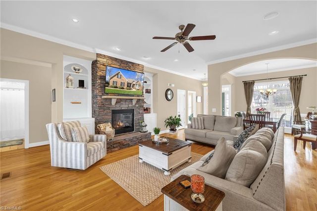 121 Bent Willow Way, Reidsville, NC 27320