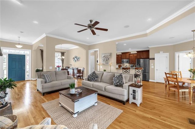 121 Bent Willow Way, Reidsville, NC 27320