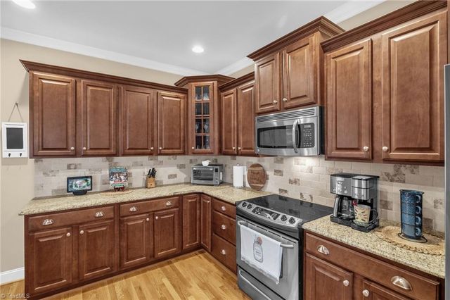 121 Bent Willow Way, Reidsville, NC 27320