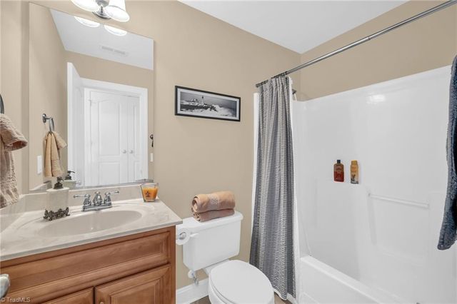 121 Bent Willow Way, Reidsville, NC 27320