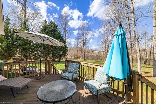 121 Bent Willow Way, Reidsville, NC 27320