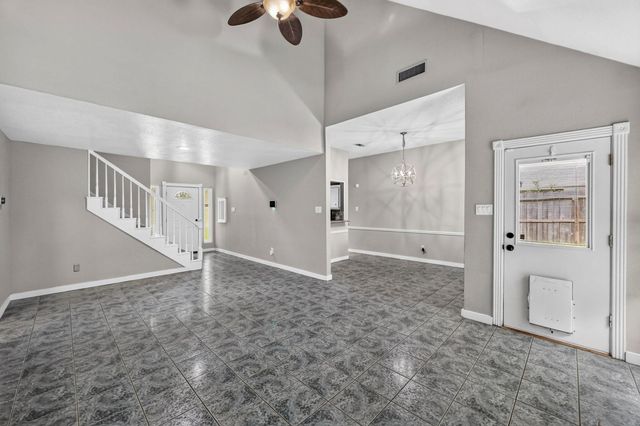 11214 Hambleton Way, Houston, TX 77065