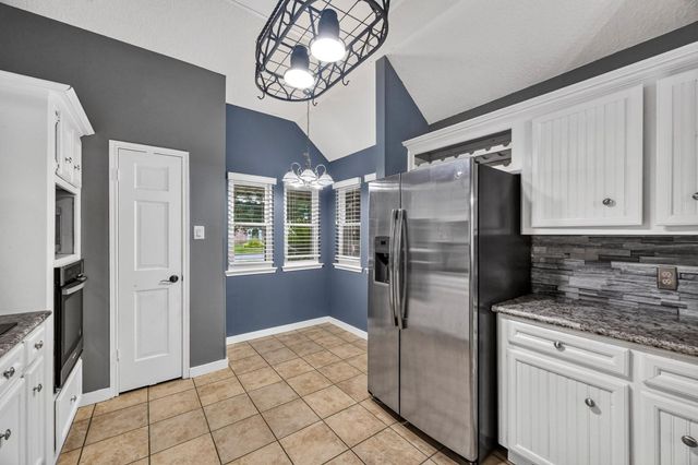 11214 Hambleton Way, Houston, TX 77065
