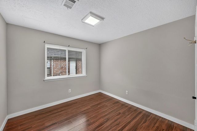 11214 Hambleton Way, Houston, TX 77065