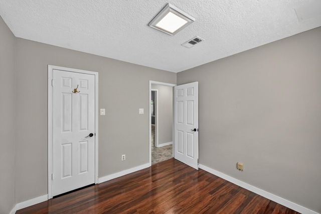 11214 Hambleton Way, Houston, TX 77065