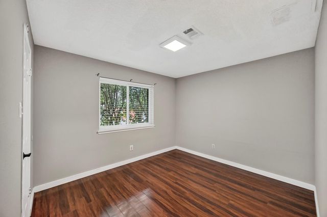 11214 Hambleton Way, Houston, TX 77065