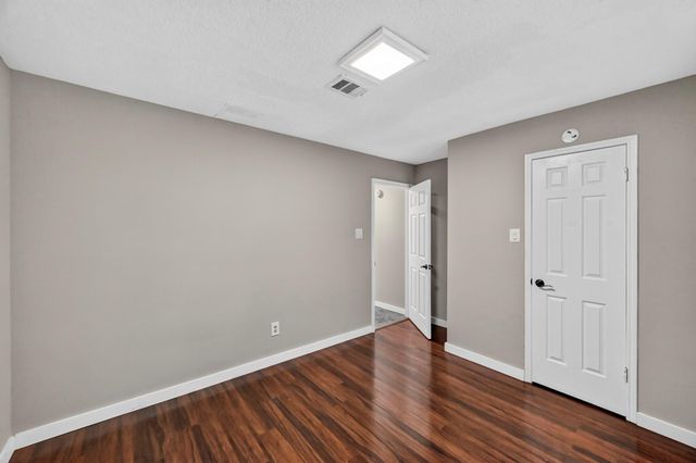 11214 Hambleton Way, Houston, TX 77065