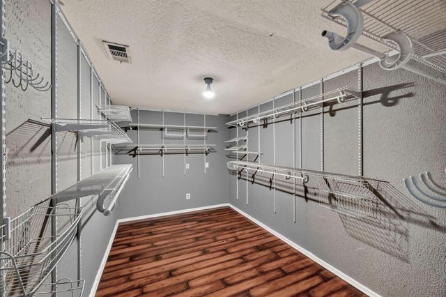 11214 Hambleton Way, Houston, TX 77065