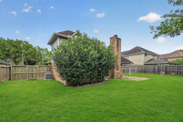 11214 Hambleton Way, Houston, TX 77065