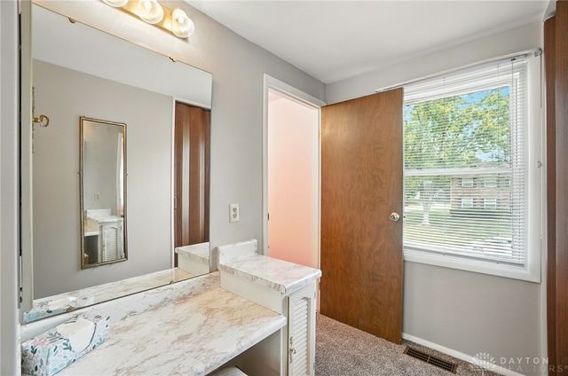 5604 Sandpiper Lane, Huber Heights, OH 45424