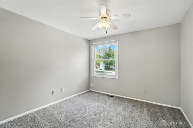 5604 Sandpiper Lane, Huber Heights, OH 45424