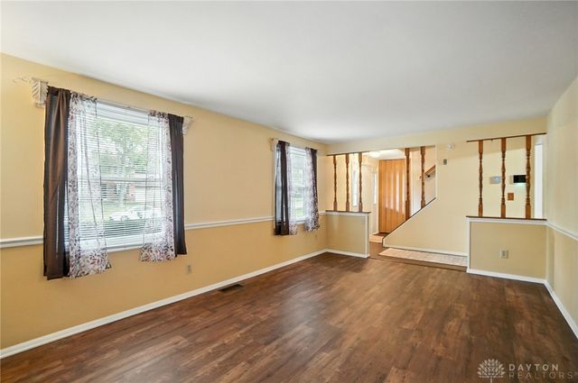5604 Sandpiper Lane, Huber Heights, OH 45424