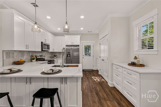1601 Grove Street, Savannah, GA 31401