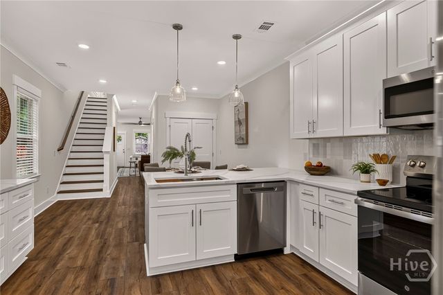 1601 Grove Street, Savannah, GA 31401