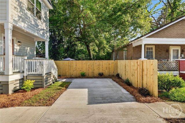 1601 Grove Street, Savannah, GA 31401
