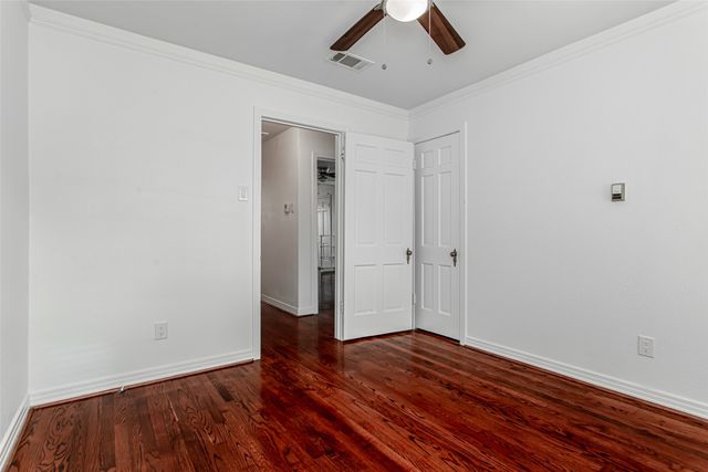 3311 Tooms Street, Dallas, TX 75227