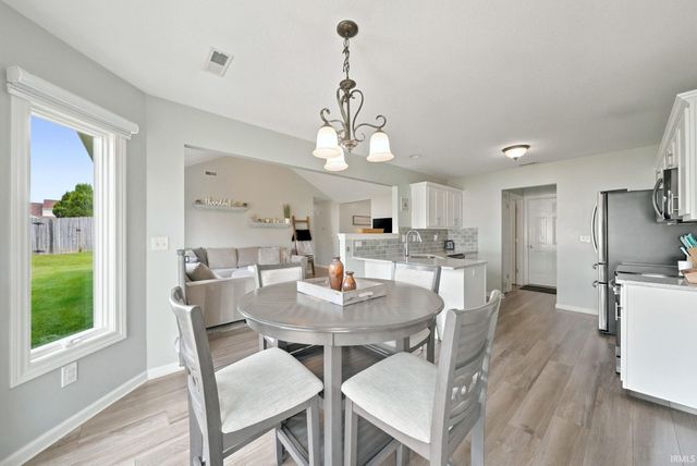 825 Innkeepers Court, Waterloo, IN 46793