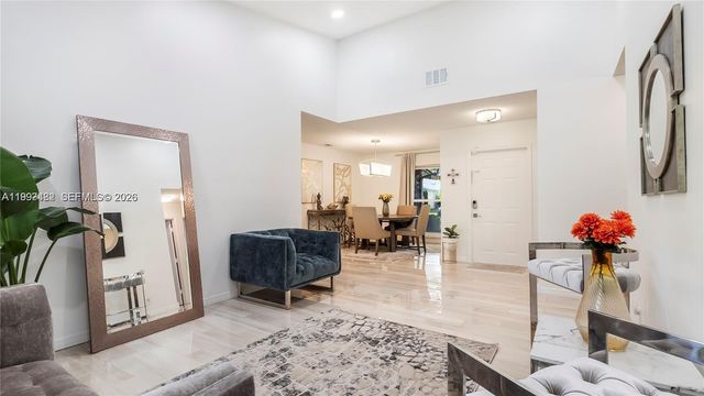 7101 NW 40th St, Coral Springs, FL 33065