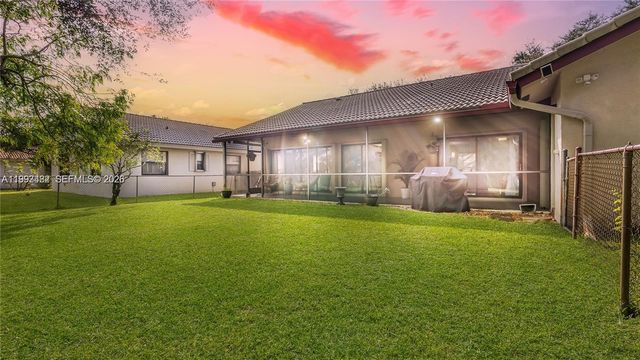 7101 NW 40th St, Coral Springs, FL 33065