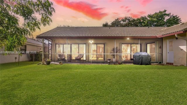 7101 NW 40th St, Coral Springs, FL 33065