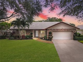 7101 NW 40th St, Coral Springs, FL 33065