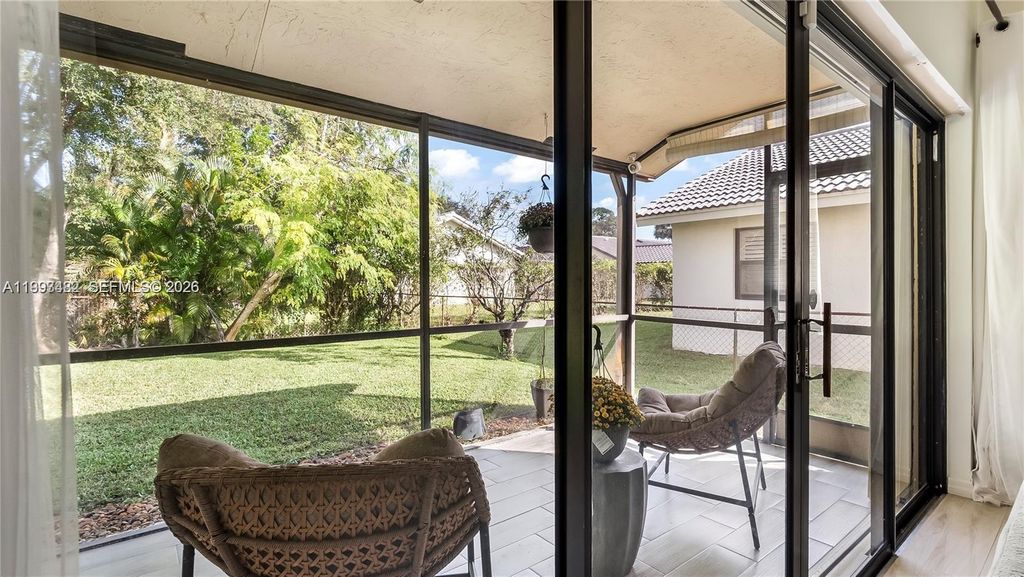 Image 32 of property listing at 7101 NW 40th St, Coral Springs, FL 33065