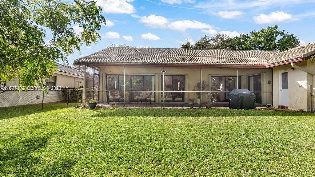 Image 41 of property listing at 7101 NW 40th St, Coral Springs, FL 33065