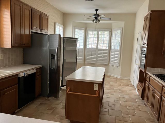 1118 Henderson DR, Leander, TX 78641