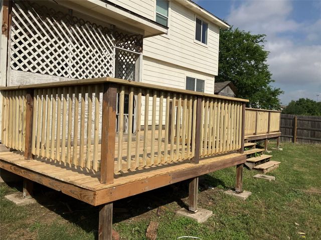 1118 Henderson DR, Leander, TX 78641
