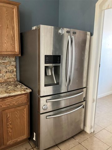 1118 Henderson DR, Leander, TX 78641