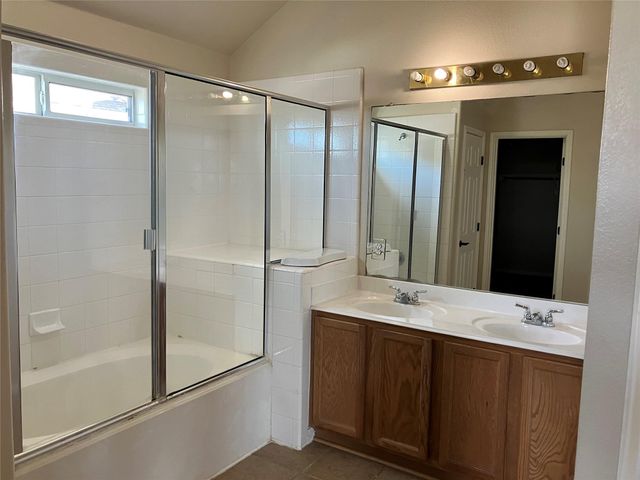 1118 Henderson DR, Leander, TX 78641