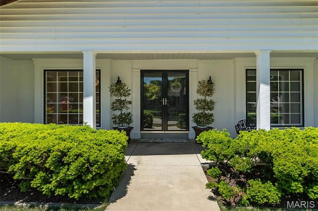 329 Portico Court, Chesterfield, MO 63017