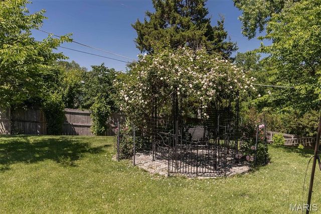 329 Portico Court, Chesterfield, MO 63017