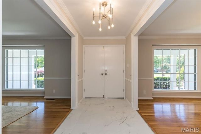 329 Portico Court, Chesterfield, MO 63017