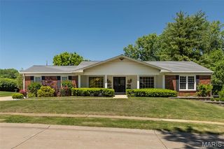 329 Portico Court, Chesterfield, MO 63017