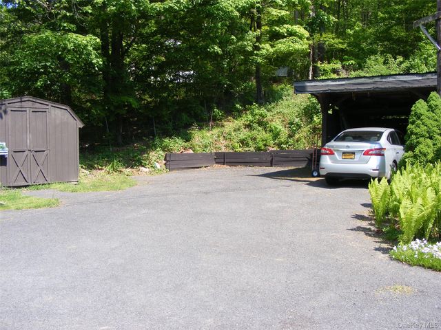 212 Old Dutch Hollow Road, Monroe, NY 10950