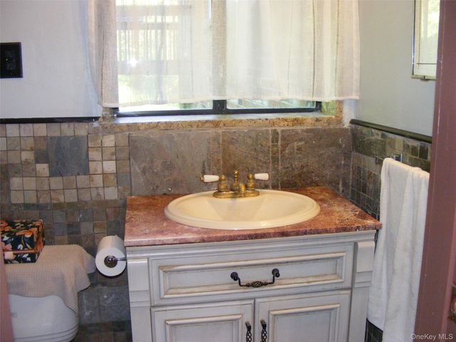 212 Old Dutch Hollow Road, Monroe, NY 10950