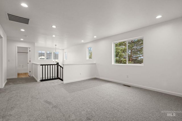 6091 N Senita Hills Ave, Meridian, ID 83646