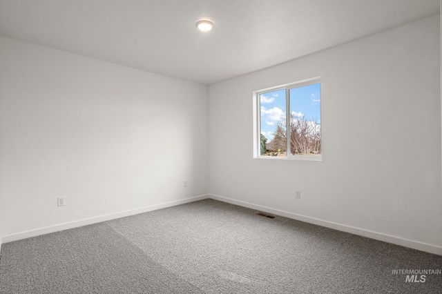 6091 N Senita Hills Ave, Meridian, ID 83646