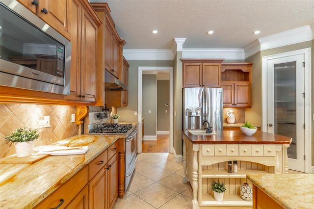 2750 LEE SHORE LOOP, Orlando, FL 32820