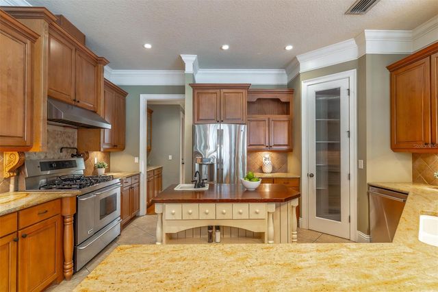 2750 LEE SHORE LOOP, Orlando, FL 32820