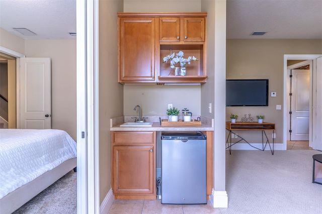 2750 LEE SHORE LOOP, Orlando, FL 32820