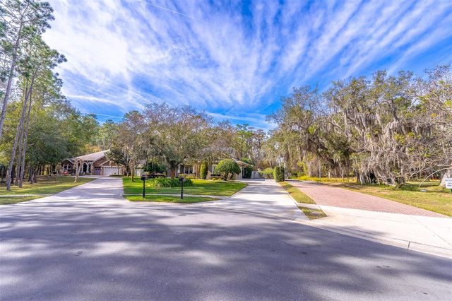 2750 LEE SHORE LOOP, Orlando, FL 32820