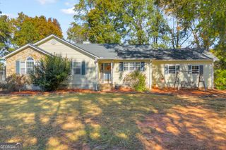 1136 Hoods Mill Road, Commerce, GA 30529