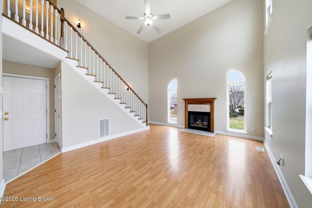 270 W Emerald Cir, Mt Washington, KY 40047